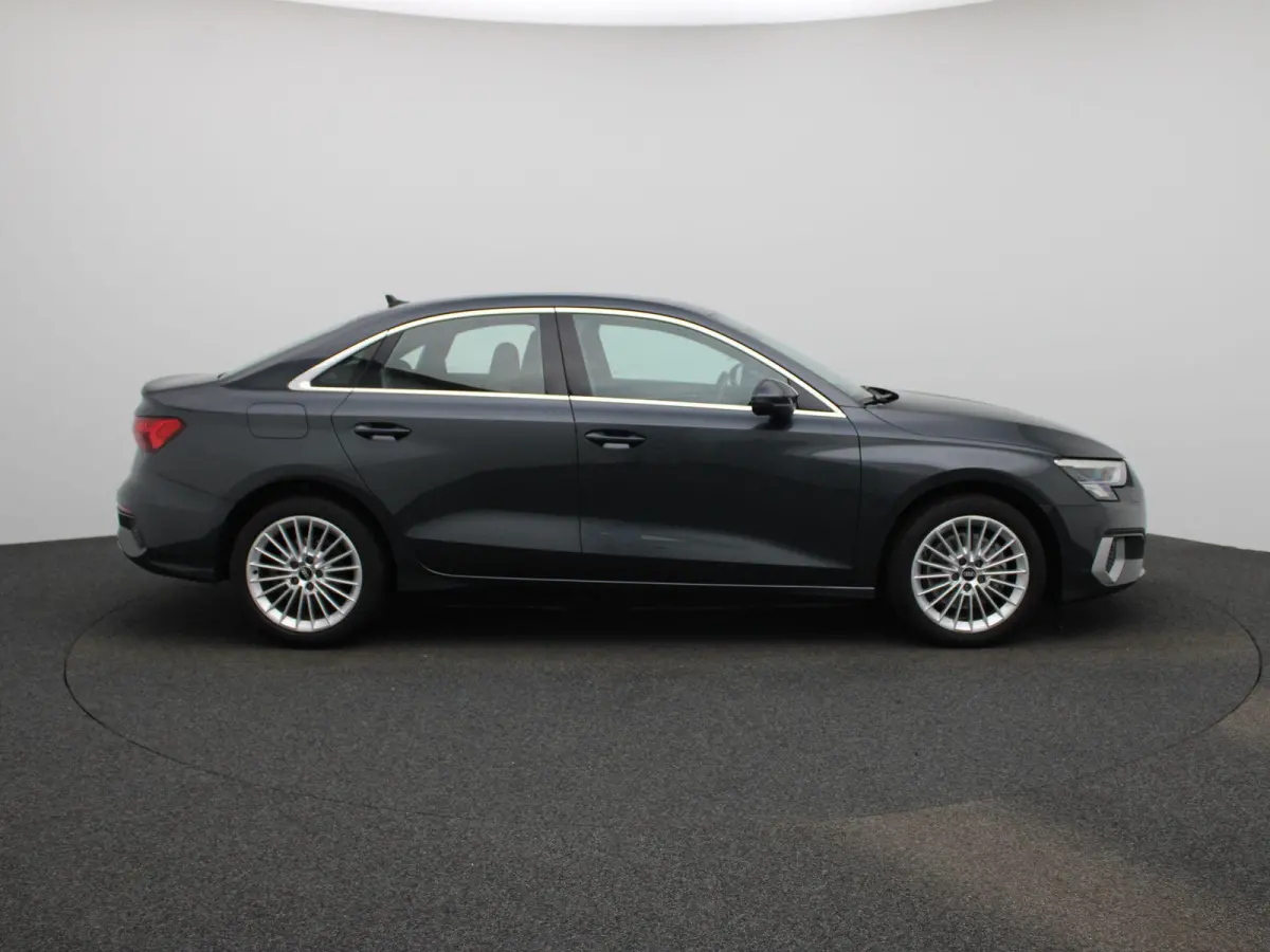30 TFSI Business edition | Automaat | Apple Carplay/Android Auto | Climate Control | Parkeersensoren |
