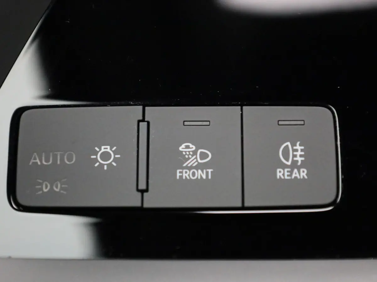 30 TFSI Business edition | Automaat | Apple Carplay/Android Auto | Climate Control | Parkeersensoren |