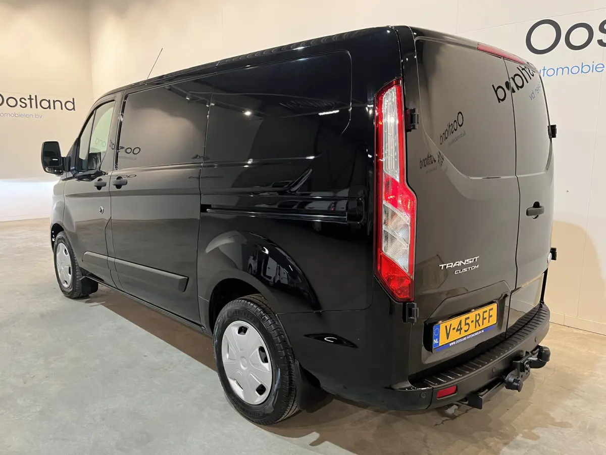 300 2.0 TDCI L1H1 Trend 130 PK Automaat / Euro 6 / Schuifdeur L + R / Airco / CarPlay / Cruise Control Adap. / Trekhaak / Xenon / Navigatie / 3-Zits / 27.300 KM !!