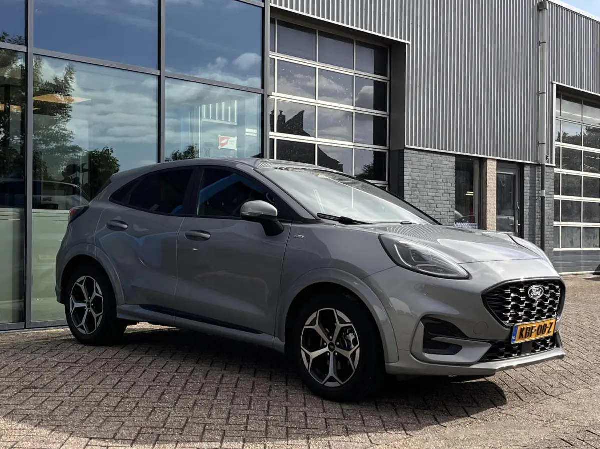 1.0 EcoBoost ST-Line 125PK Automaat Winterpack Camera Cruise Navi Carplay Climate Full-LED Pivacy Glass *Sportief*