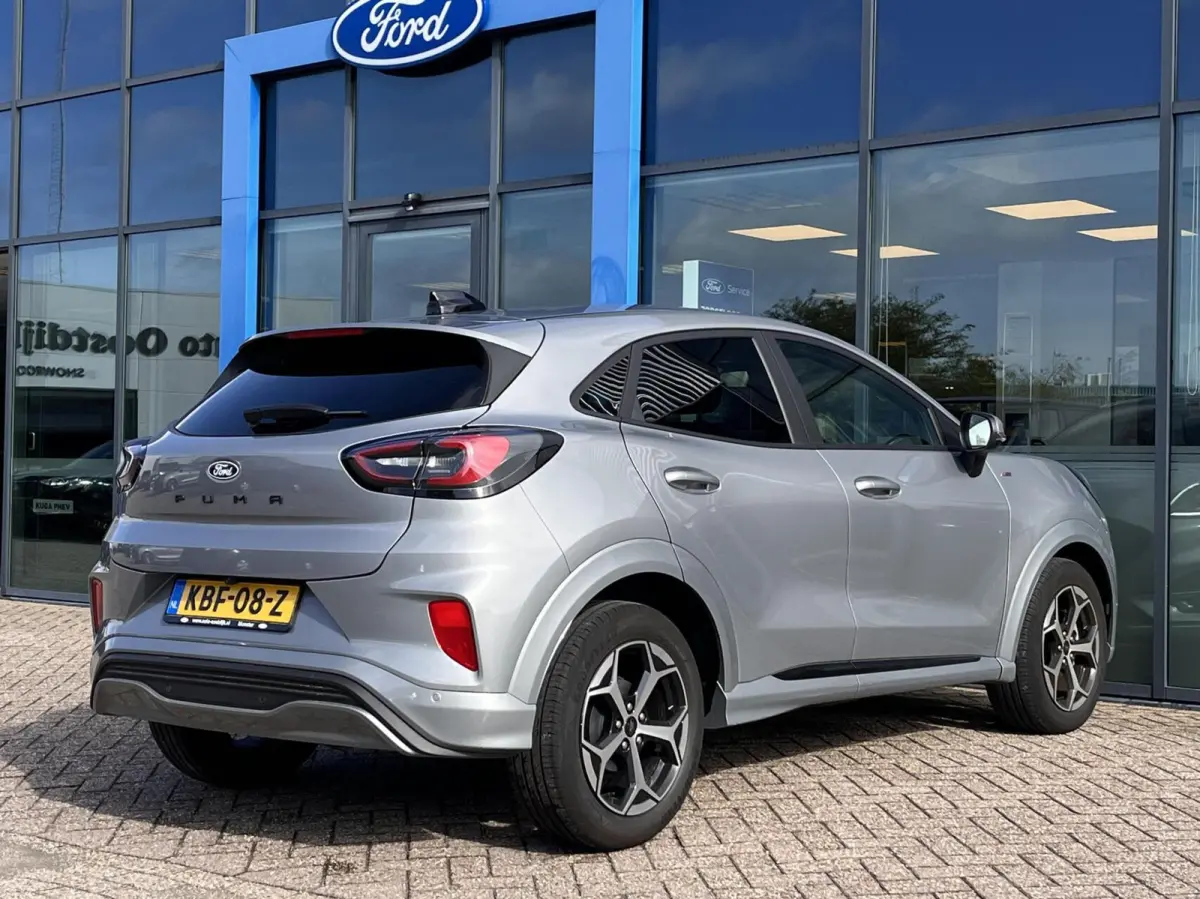 1.0 EcoBoost ST-Line 125PK Automaat Winterpack Camera Cruise Navi Carplay Climate Full-LED Pivacy Glass *Sportief*