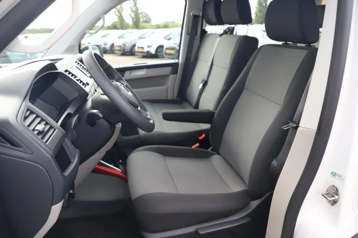 2.0 TDI L1H1 Comfortline 102PK 9 Persoons Navigatie Carplay Android Airco Parkeersensor 9p