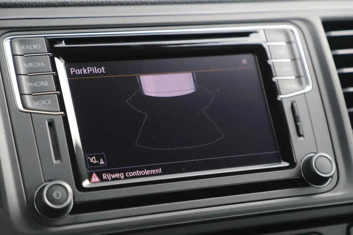 2.0 TDI L1H1 Comfortline 102PK 9 Persoons Navigatie Carplay Android Airco Parkeersensor 9p