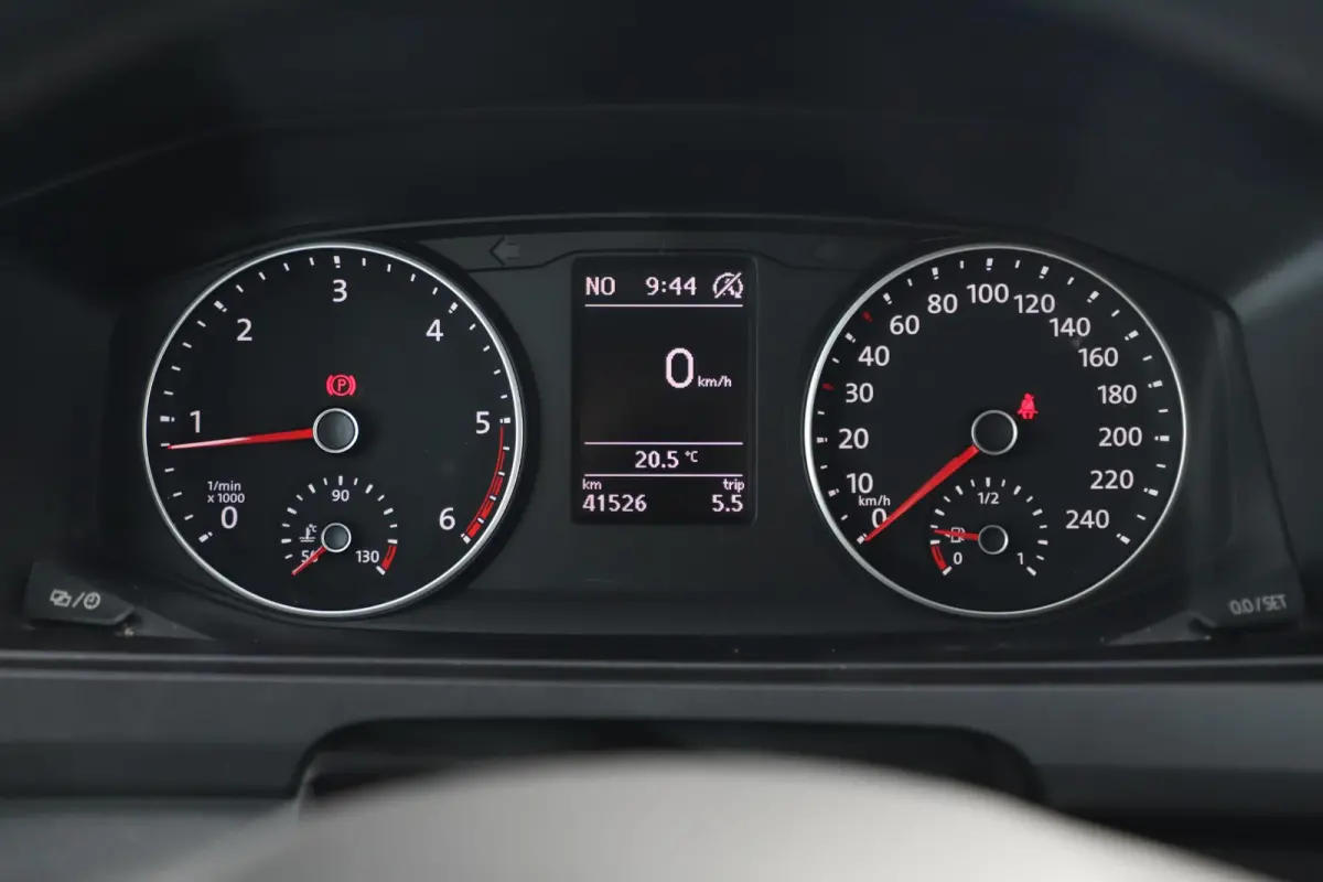 2.0 TDI L1H1 Comfortline 102PK 9 Persoons Navigatie Carplay Android Airco Parkeersensor 9p