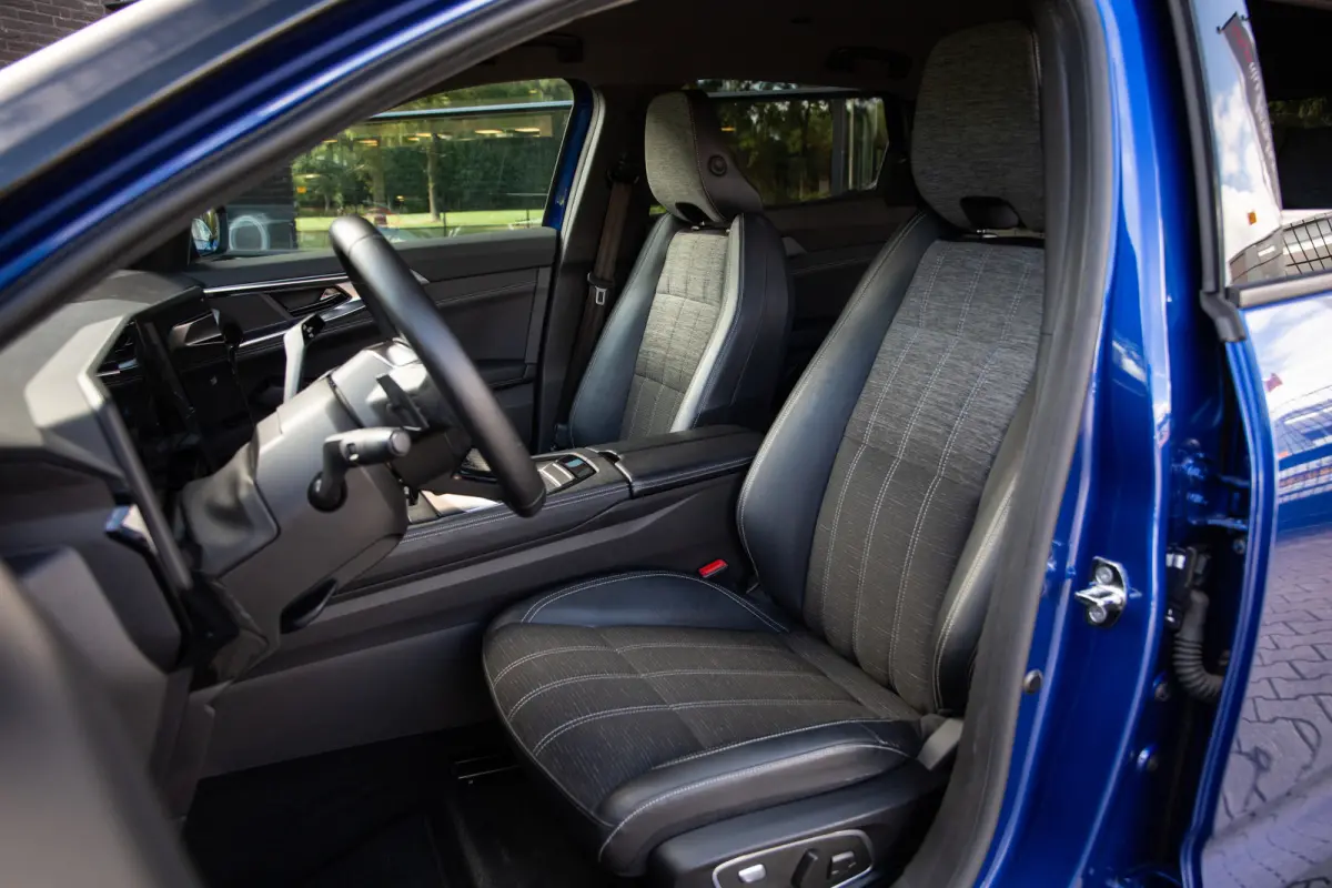 1.2 E-Tech full hybrid 200 techno , Camera, Stoelverwarming, Carplay