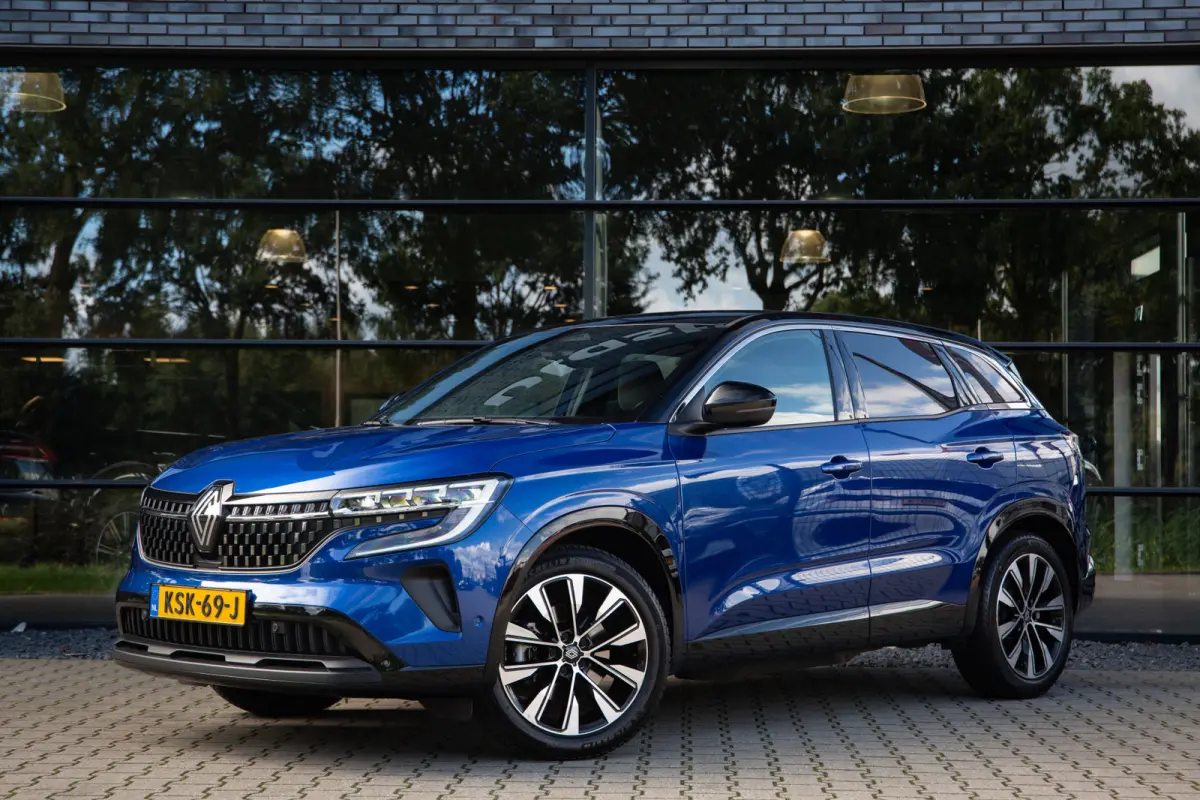 1.2 E-Tech full hybrid 200 techno , Camera, Stoelverwarming, Carplay