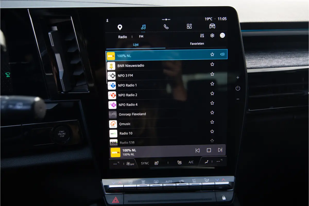 1.2 E-Tech full hybrid 200 techno , Camera, Stoelverwarming, Carplay