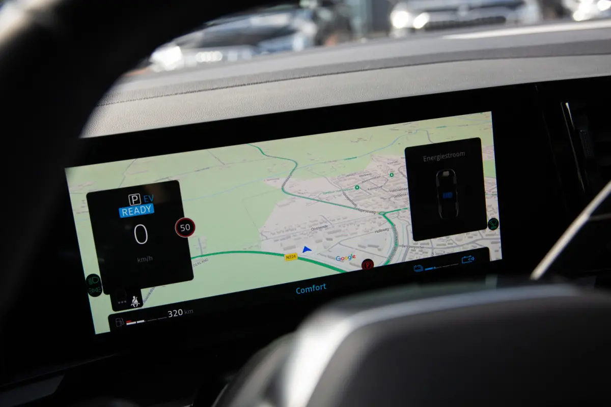 1.2 E-Tech full hybrid 200 techno , Camera, Stoelverwarming, Carplay