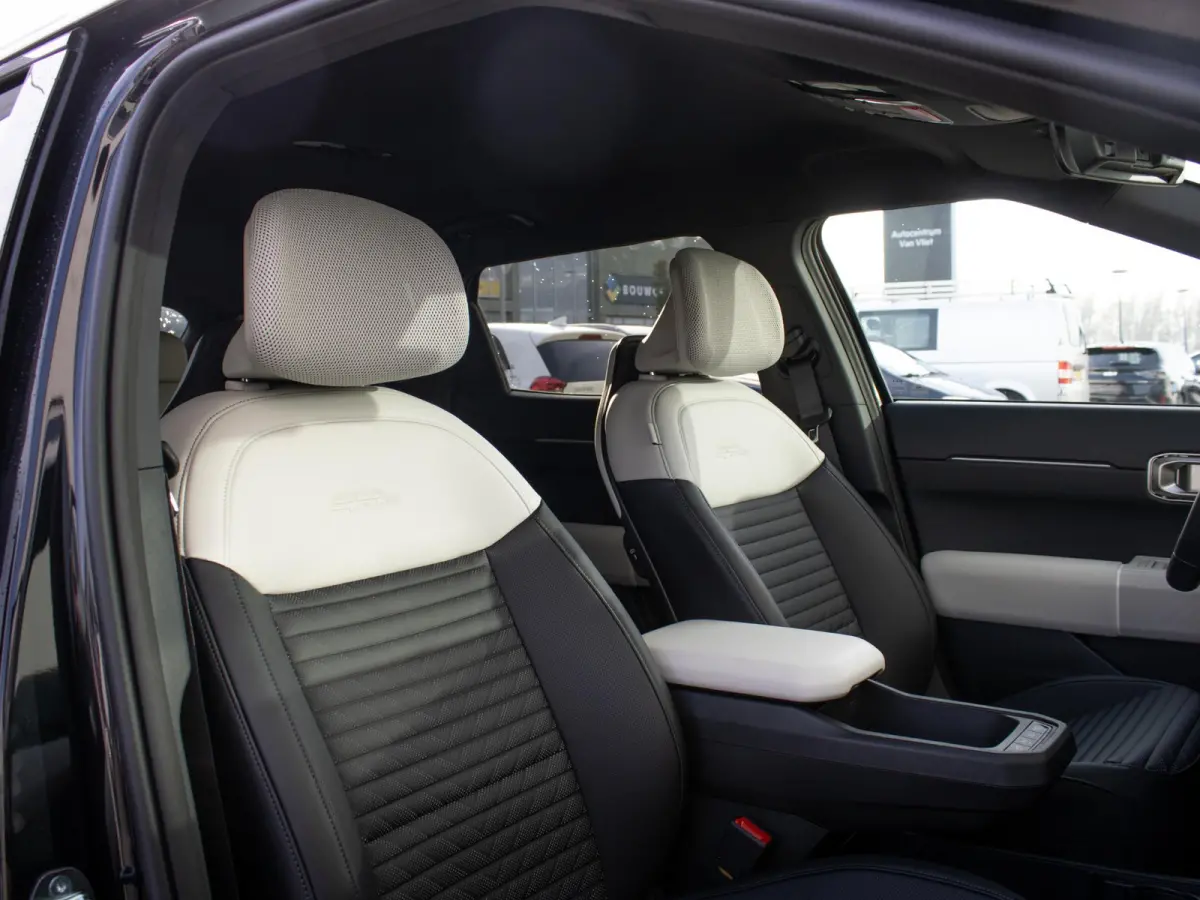 GT-Line Business Edition 81.4 kWh | DIRECT LEVERBAAR | Navi. | Stoel&Stuur Verwarming | Clima. |  Lichtmetalen velgen | LED | Dodehoekassistentie | GT-Line Vegan Lederen Stoelbekleding