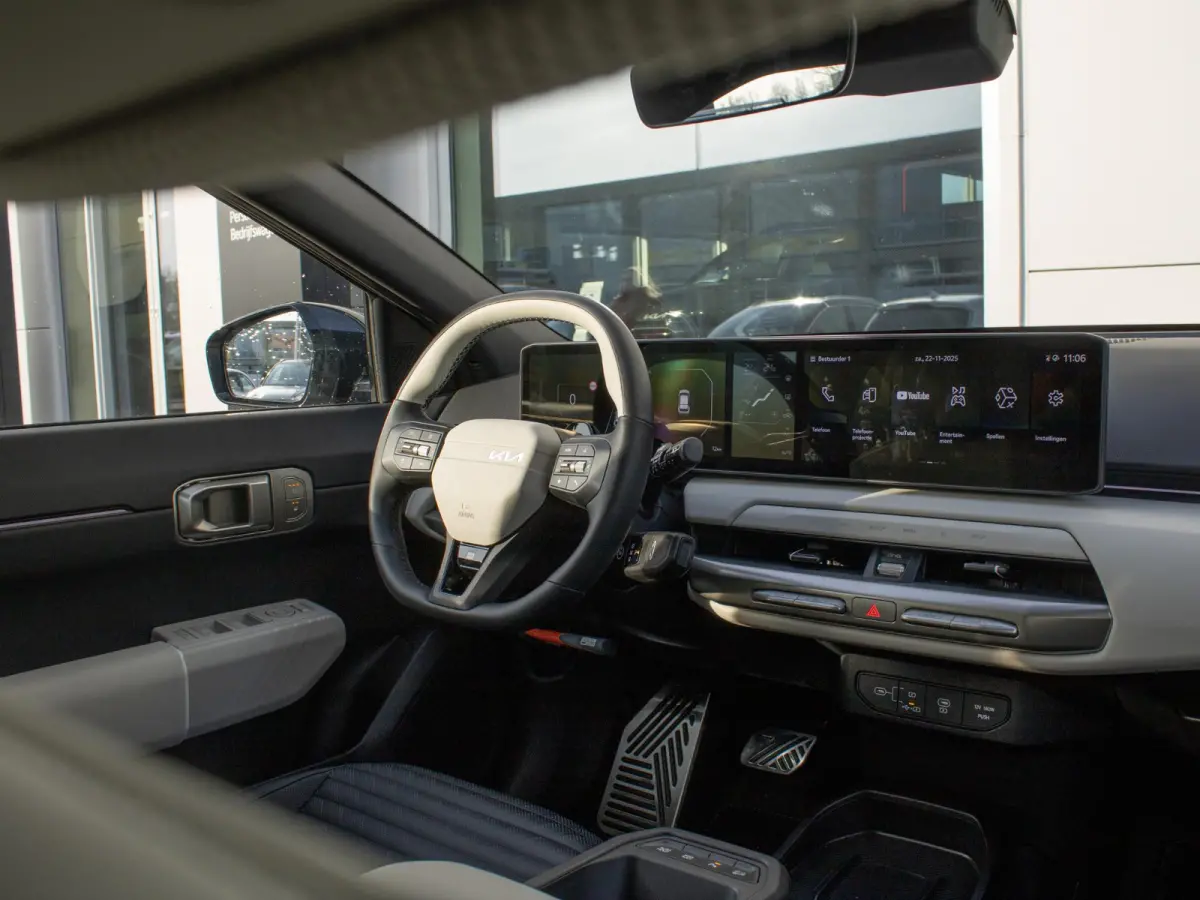 GT-Line Business Edition 81.4 kWh | DIRECT LEVERBAAR | Navi. | Stoel&Stuur Verwarming | Clima. |  Lichtmetalen velgen | LED | Dodehoekassistentie | GT-Line Vegan Lederen Stoelbekleding