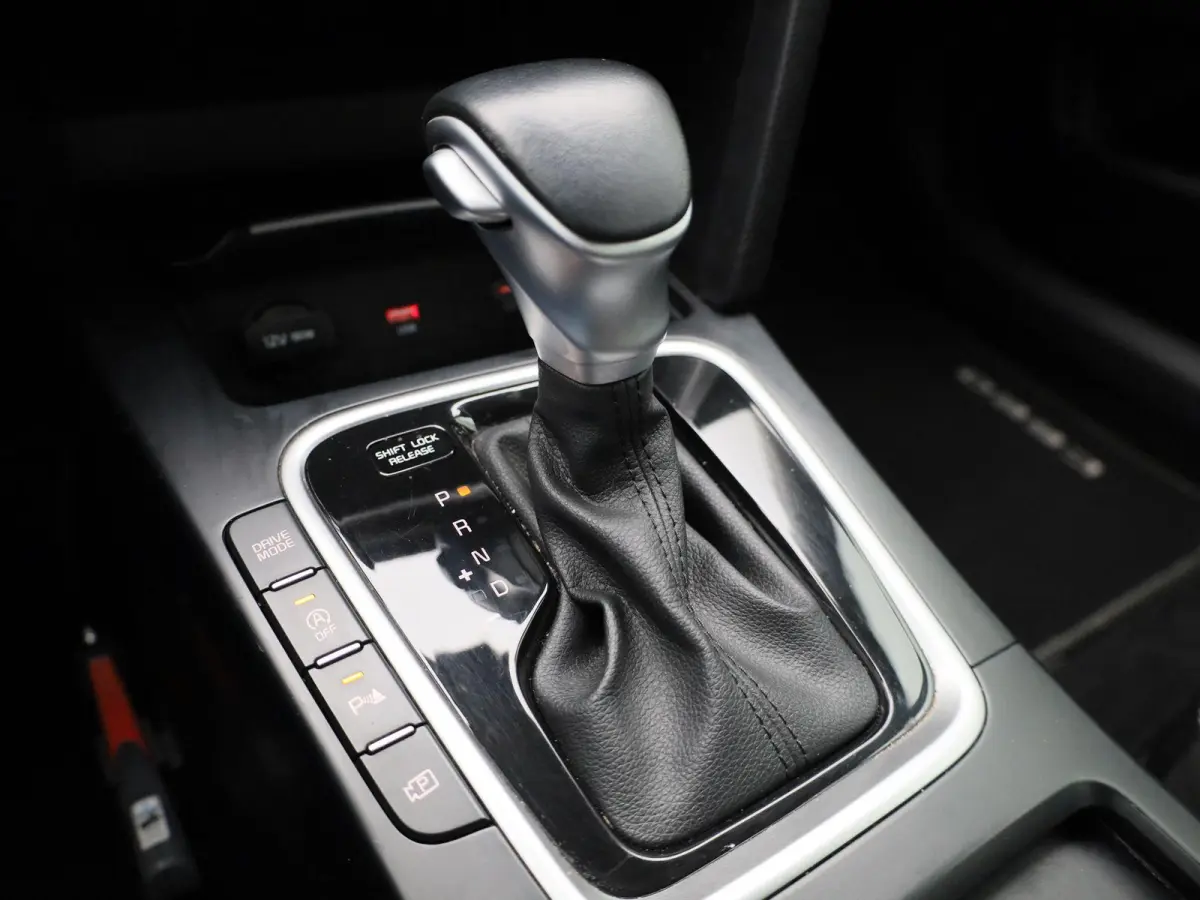 1.0 T-GDi MHEV DynamicLine | Automaat | Apple carplay | Climate control  | Cruise control | Navigatie | LMV  | DAB | Camera | Bluetooth | Parkeer sensoren