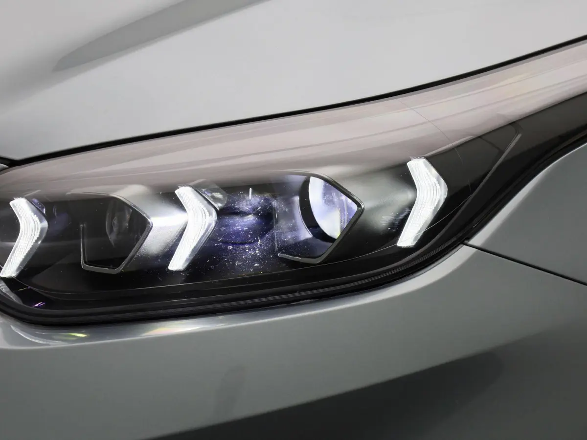 1.0 T-GDi MHEV DynamicLine | Automaat | Apple carplay | Climate control  | Cruise control | Navigatie | LMV  | DAB | Camera | Bluetooth | Parkeer sensoren