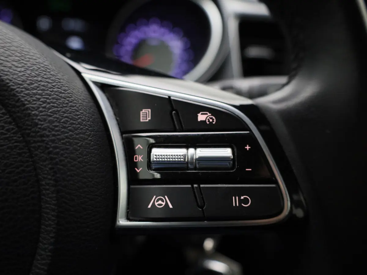 1.0 T-GDi MHEV DynamicLine | Automaat | Apple carplay | Climate control  | Cruise control | Navigatie | LMV  | DAB | Camera | Bluetooth | Parkeer sensoren