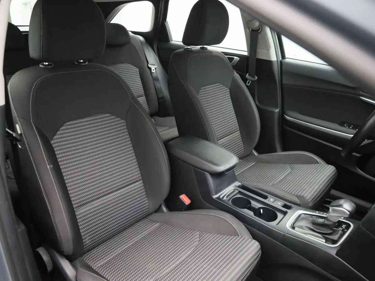 1.0 T-GDi MHEV DynamicLine | Automaat | Apple carplay | Climate control  | Cruise control | Navigatie | LMV  | DAB | Camera | Bluetooth | Parkeer sensoren