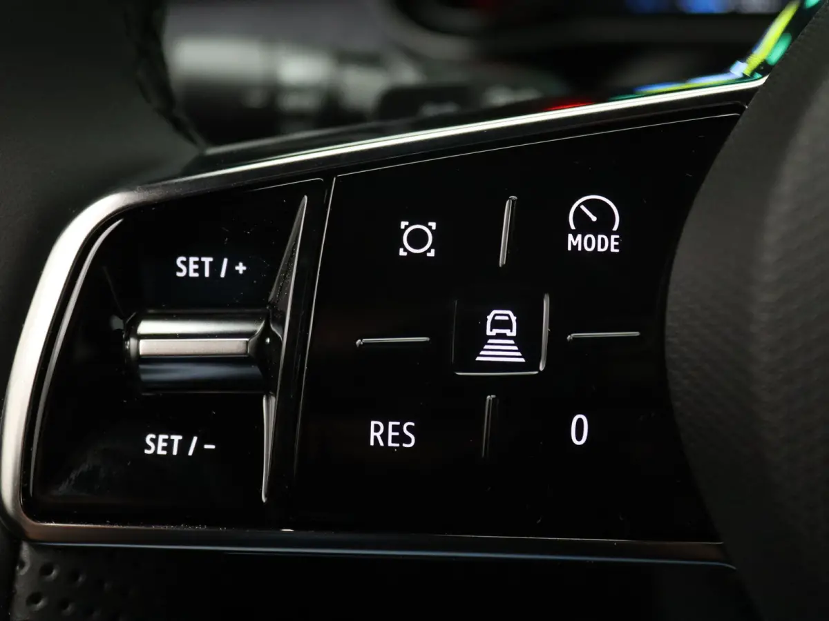 comfort range techno 52 kWh Apple Carplay/Android Auto | Climate
