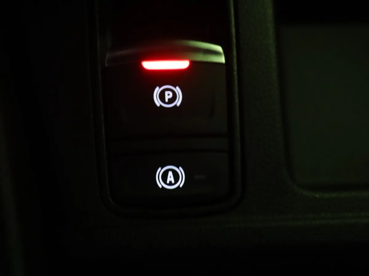comfort range techno 52 kWh Apple Carplay/Android Auto | Climate