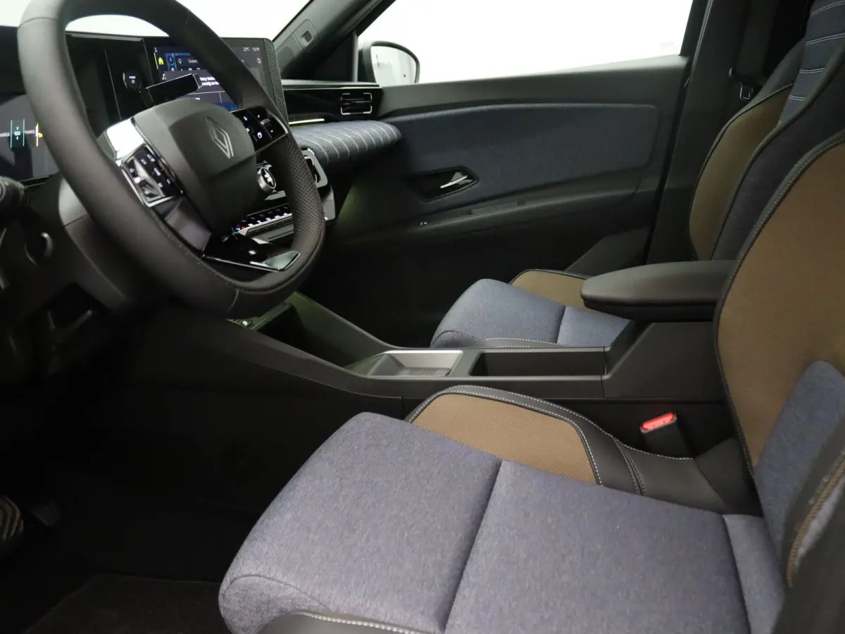 comfort range techno 52 kWh Apple Carplay/Android Auto | Climate
