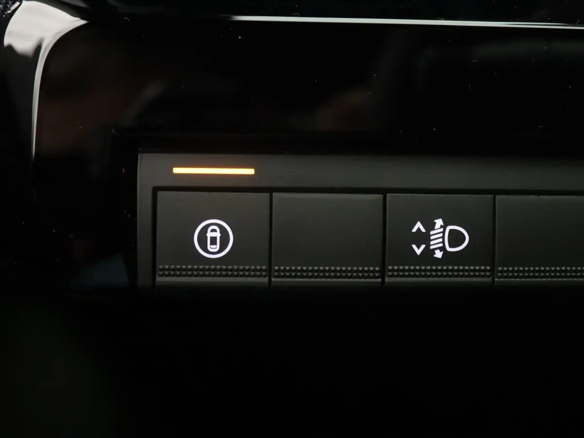 comfort range techno 52 kWh Apple Carplay/Android Auto | Climate