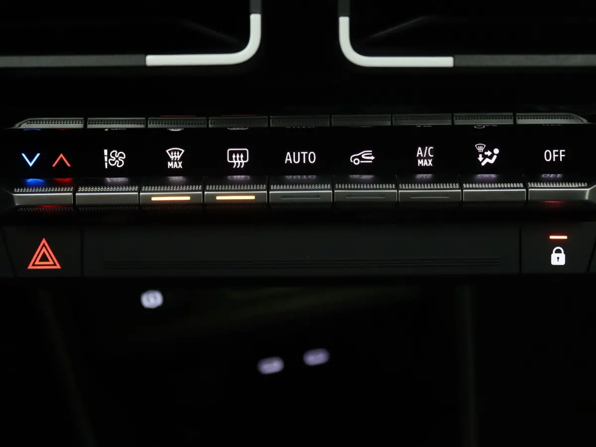 comfort range techno 52 kWh Apple Carplay/Android Auto | Climate