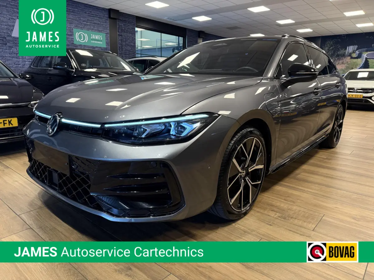 1.5 eTSI R-Line Edition PHEV|PANO|TREKHAAK|NAVI|CARPLAY|MEMORY SEAT|STOEL/STUUR VERW.|ACC|HARMAN KARDON|MASSAGE STOELEN|