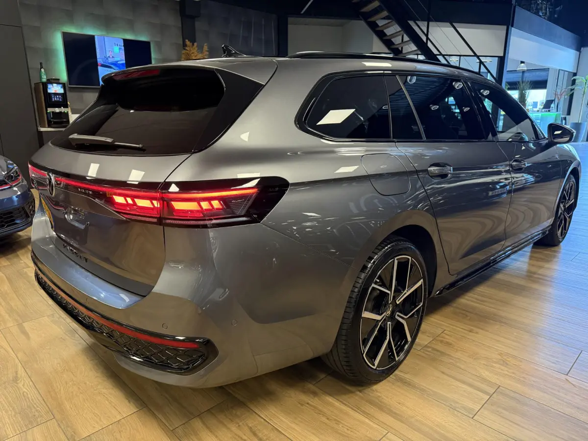 1.5 eTSI R-Line Edition PHEV|PANO|TREKHAAK|NAVI|CARPLAY|MEMORY SEAT|STOEL/STUUR VERW.|ACC|HARMAN KARDON|MASSAGE STOELEN|