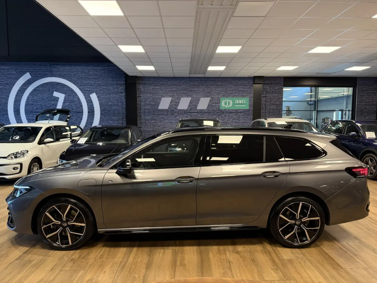1.5 eTSI R-Line Edition PHEV|PANO|TREKHAAK|NAVI|CARPLAY|MEMORY SEAT|STOEL/STUUR VERW.|ACC|HARMAN KARDON|MASSAGE STOELEN|