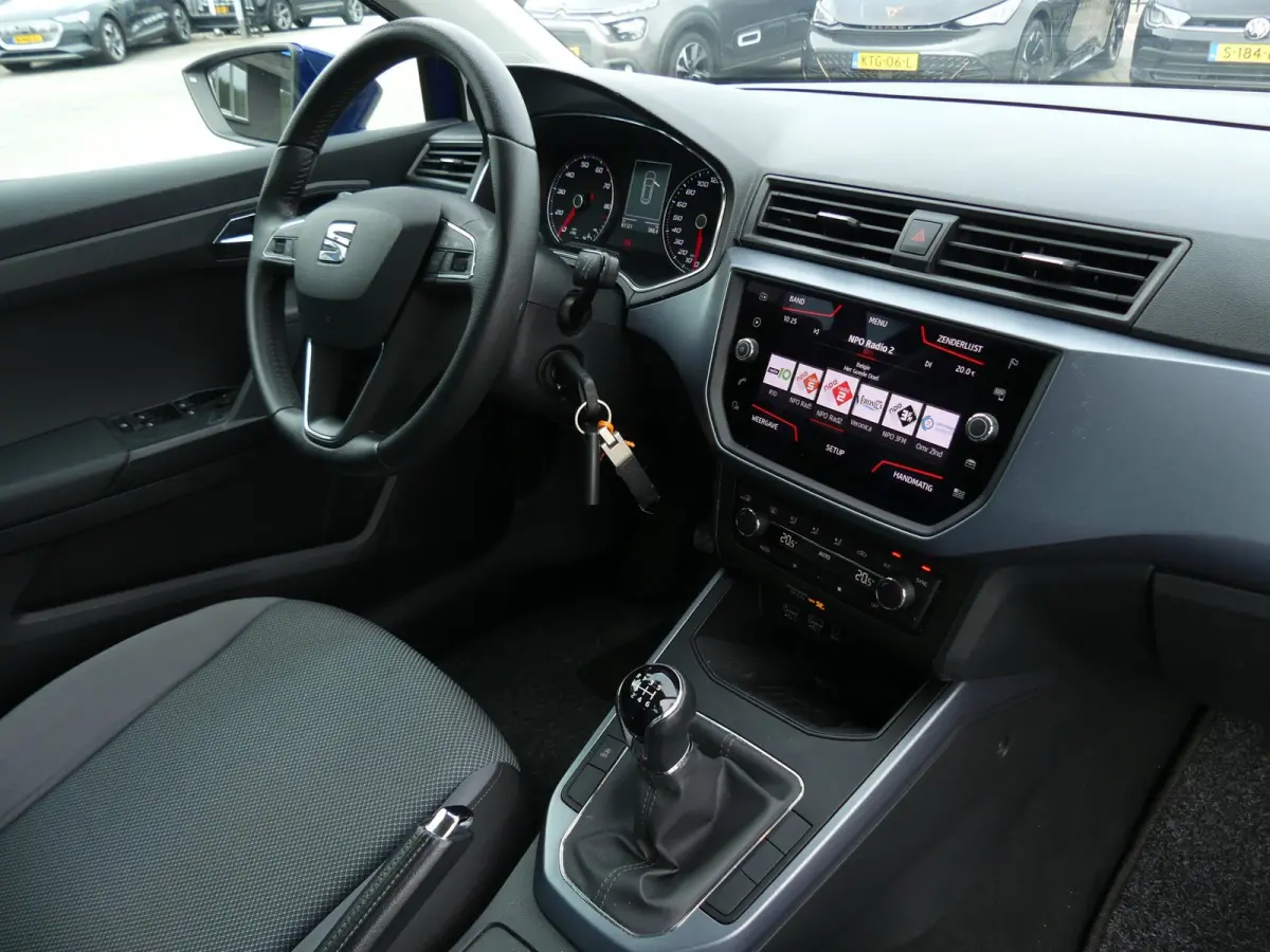 1.0 TSI 116pk Xcellence Business Intense / Full-Led / Apple Carplay/Android