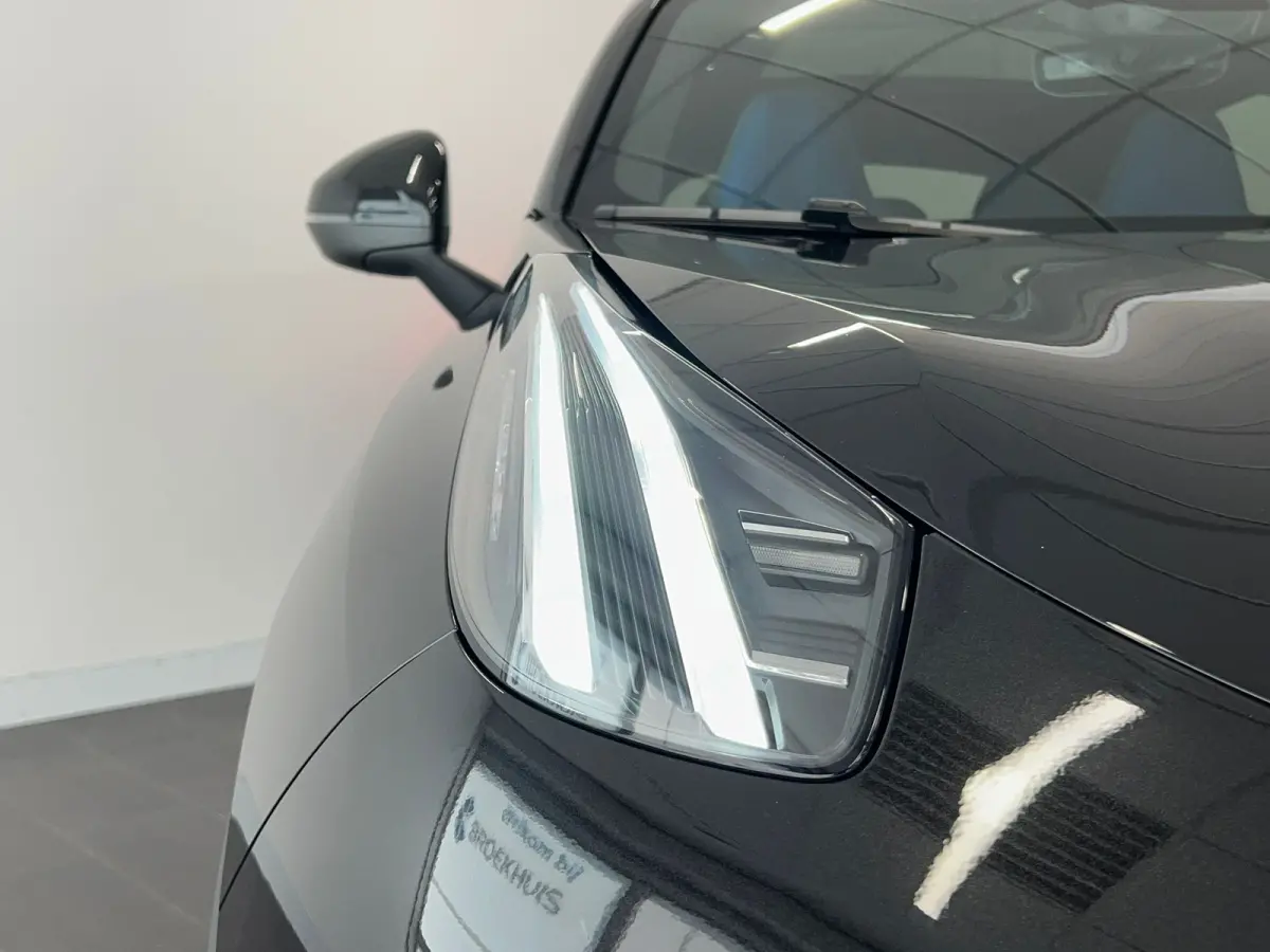 1.5 | 360 Camera | Stuur+Stoelverwarming | Panoramadak | Apple Carplay/Android Auto |