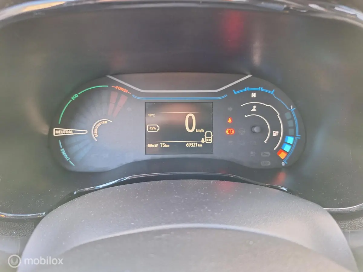 COMFORT PLUS (ORANGE PACK) 27 kWh • 1E EIGENAAR •