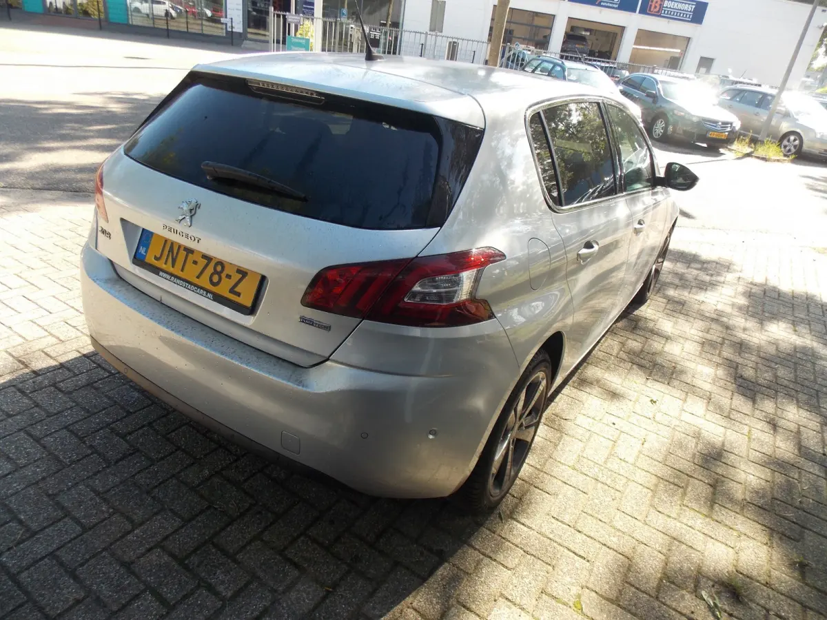 1.2 PureTech Allure Automaat Camera Elek Pakket 5Deurs 2016bj