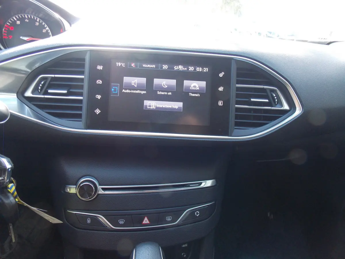 1.2 PureTech Allure Automaat Camera Elek Pakket 5Deurs 2016bj