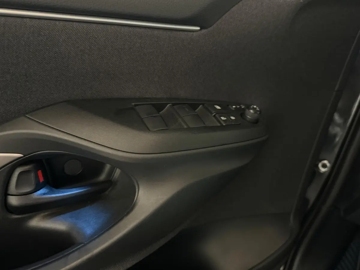1.5 Select PANO | CAMERA | CARPLAY | LMV