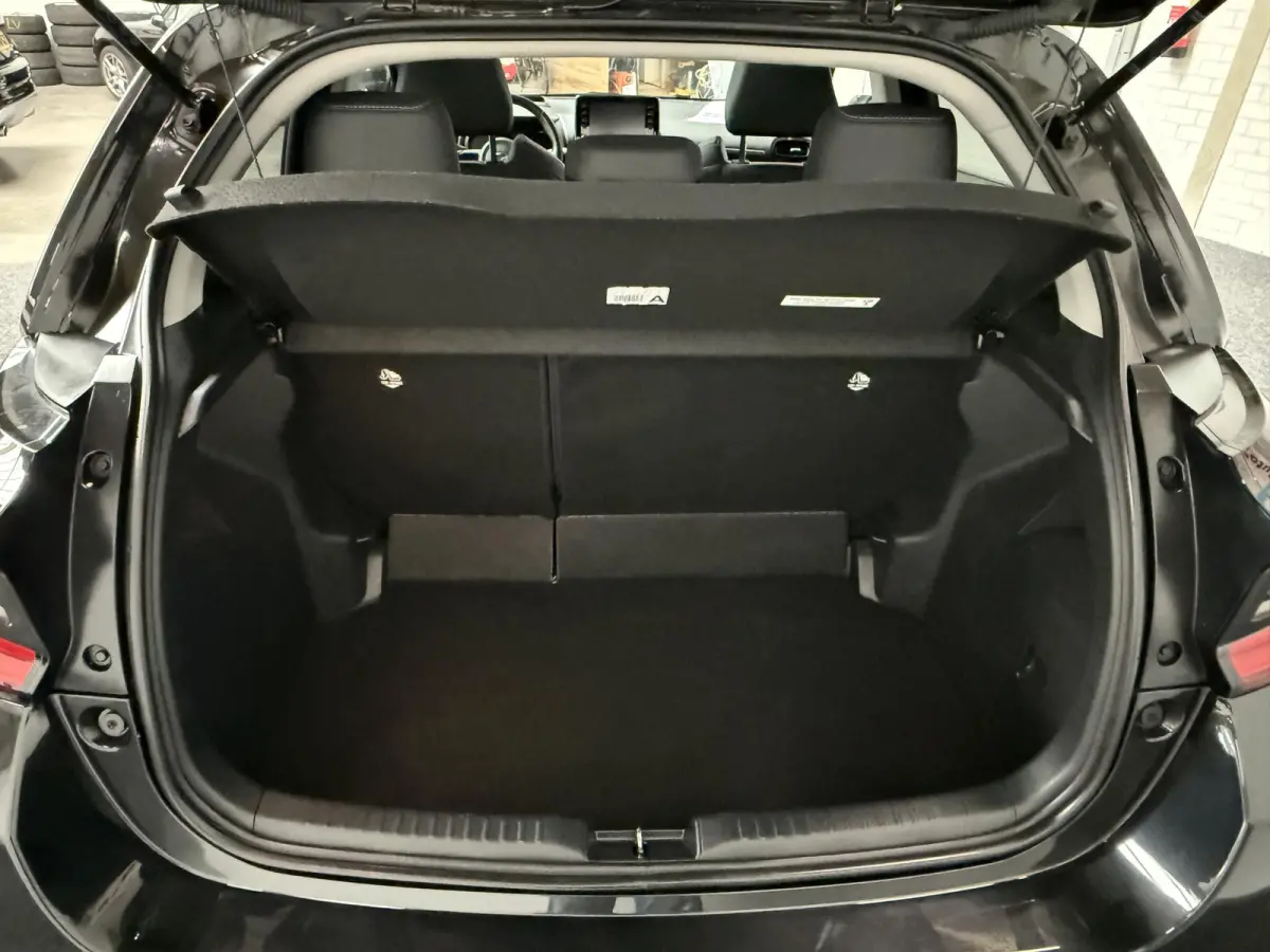 1.5 Select PANO | CAMERA | CARPLAY | LMV