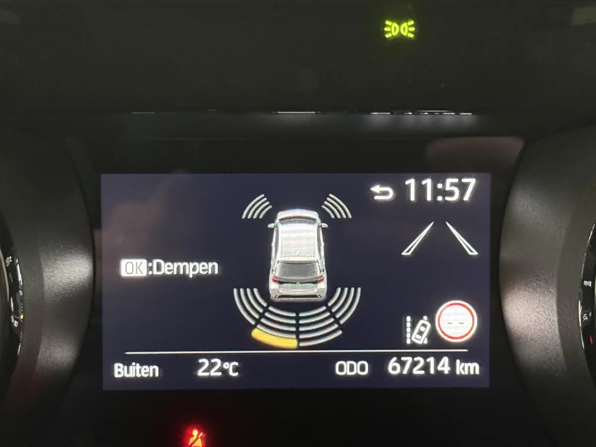1.5 Select PANO | CAMERA | CARPLAY | LMV