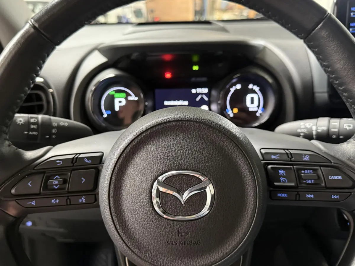 1.5 Select PANO | CAMERA | CARPLAY | LMV