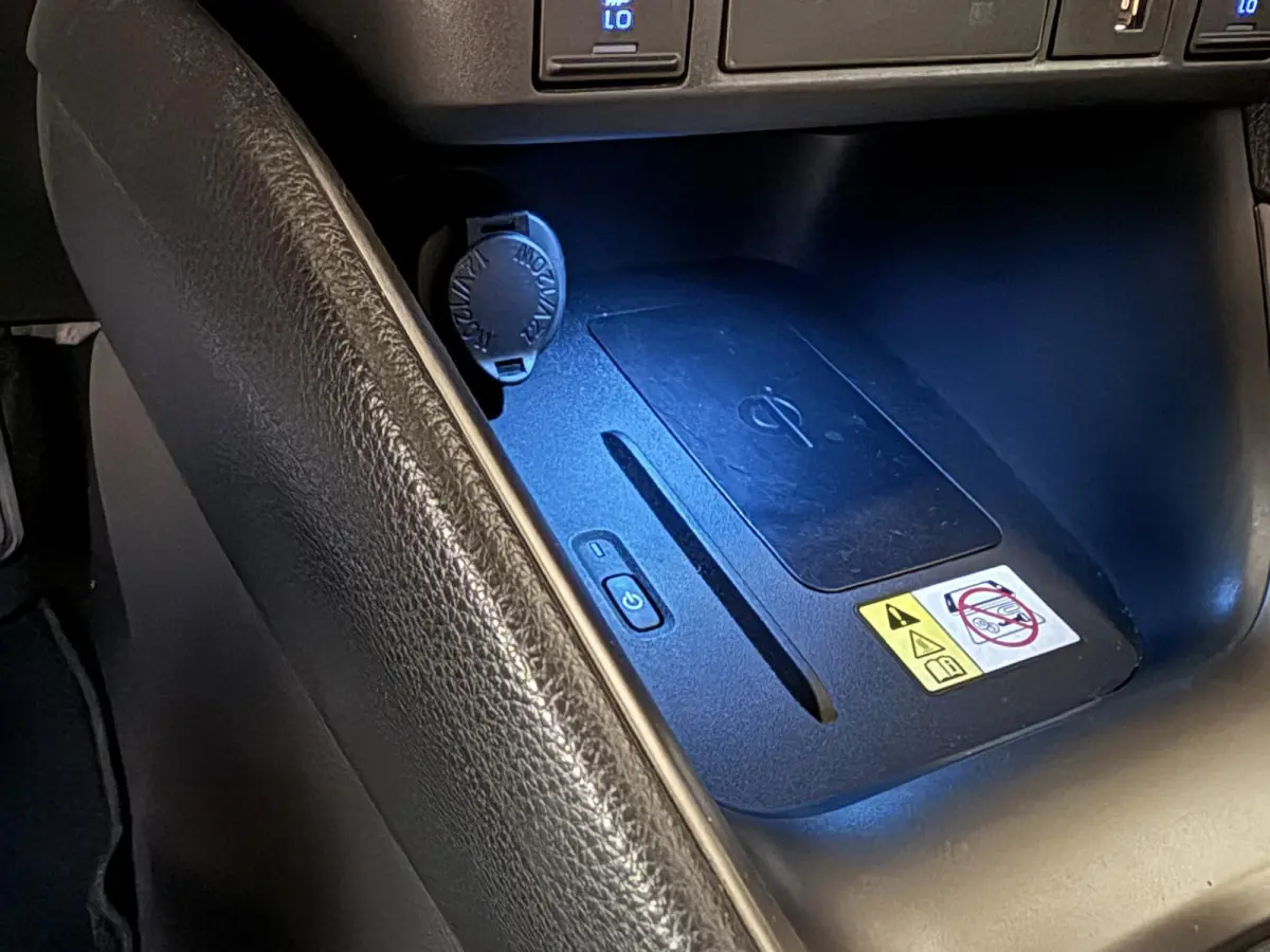 1.5 Select PANO | CAMERA | CARPLAY | LMV