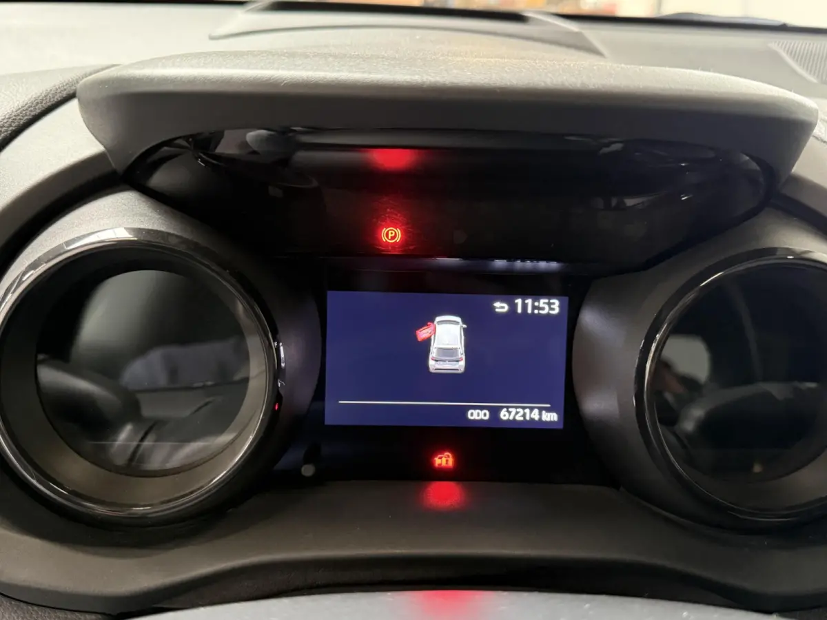 1.5 Select PANO | CAMERA | CARPLAY | LMV
