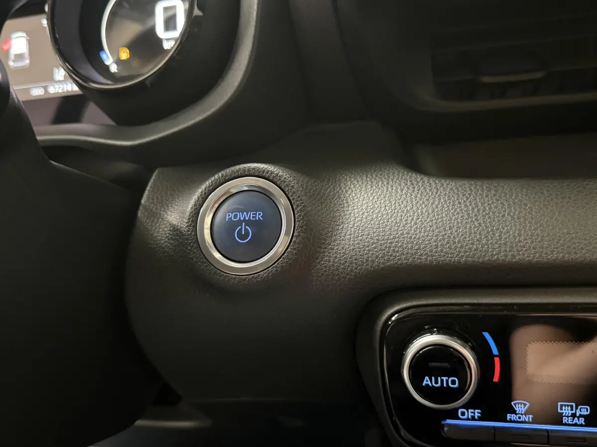 1.5 Select PANO | CAMERA | CARPLAY | LMV