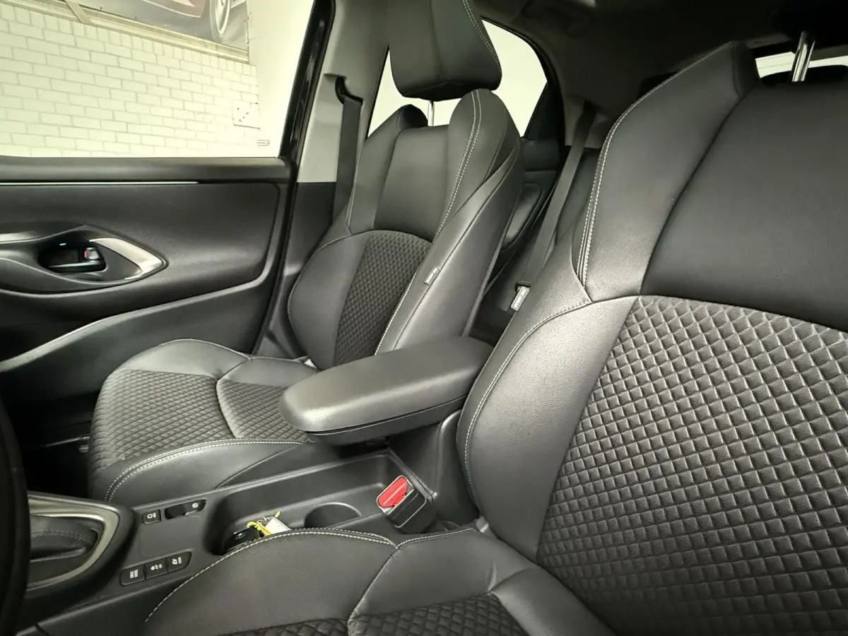 1.5 Select PANO | CAMERA | CARPLAY | LMV