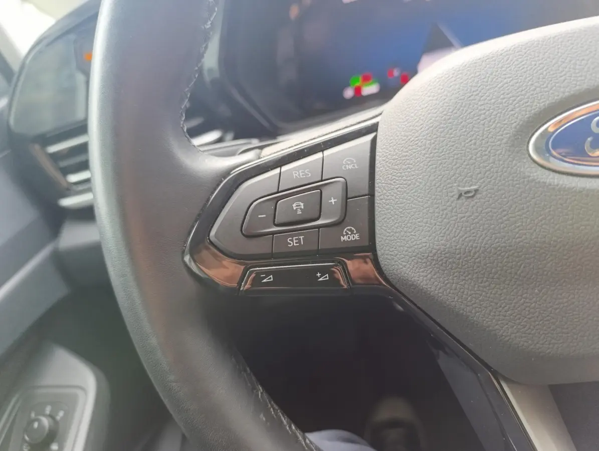 1.5 EcoBoost PHEV L2 Limited | Adaptieve Cruise | Voorruitverwarming | Dodehoekdetectie | Camera | PDC V+A | Navigatie