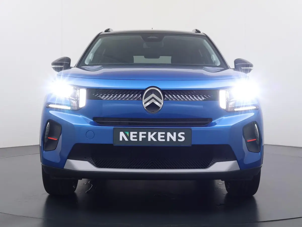 Collection 113pk Comfort Range 44 kWh | VOORRAAD DEAL | Navigatie via Apple Carplay en Android auto | Camera achter | Airco | Cruise control | Lichtmetalen velgen | Dakrails