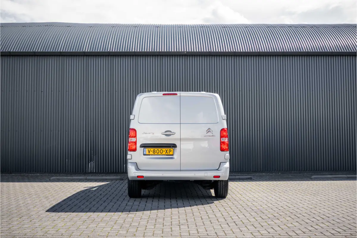 2.0 BlueHDi 120PK | Nieuwstaat | 3-Zits | Camera | Carplay | Cruise | PDC | Airco