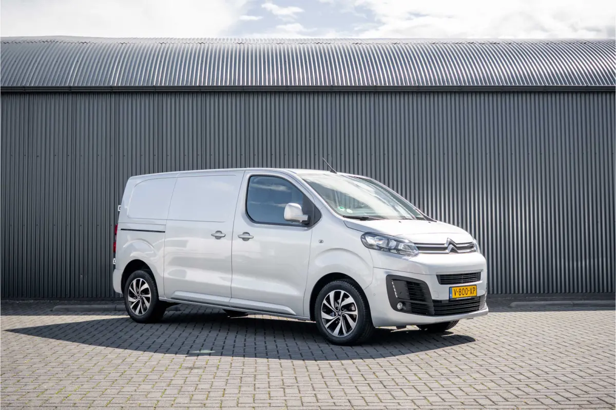 2.0 BlueHDi 120PK | Nieuwstaat | 3-Zits | Camera | Carplay | Cruise | PDC | Airco