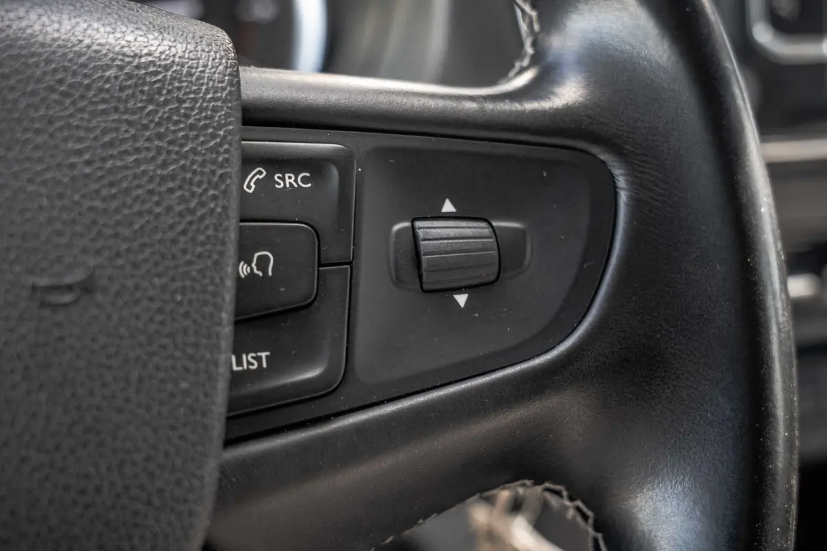 2.0 BlueHDi 120PK | Nieuwstaat | 3-Zits | Camera | Carplay | Cruise | PDC | Airco