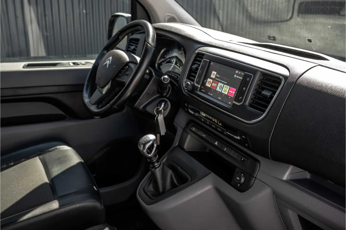 2.0 BlueHDi 120PK | Nieuwstaat | 3-Zits | Camera | Carplay | Cruise | PDC | Airco