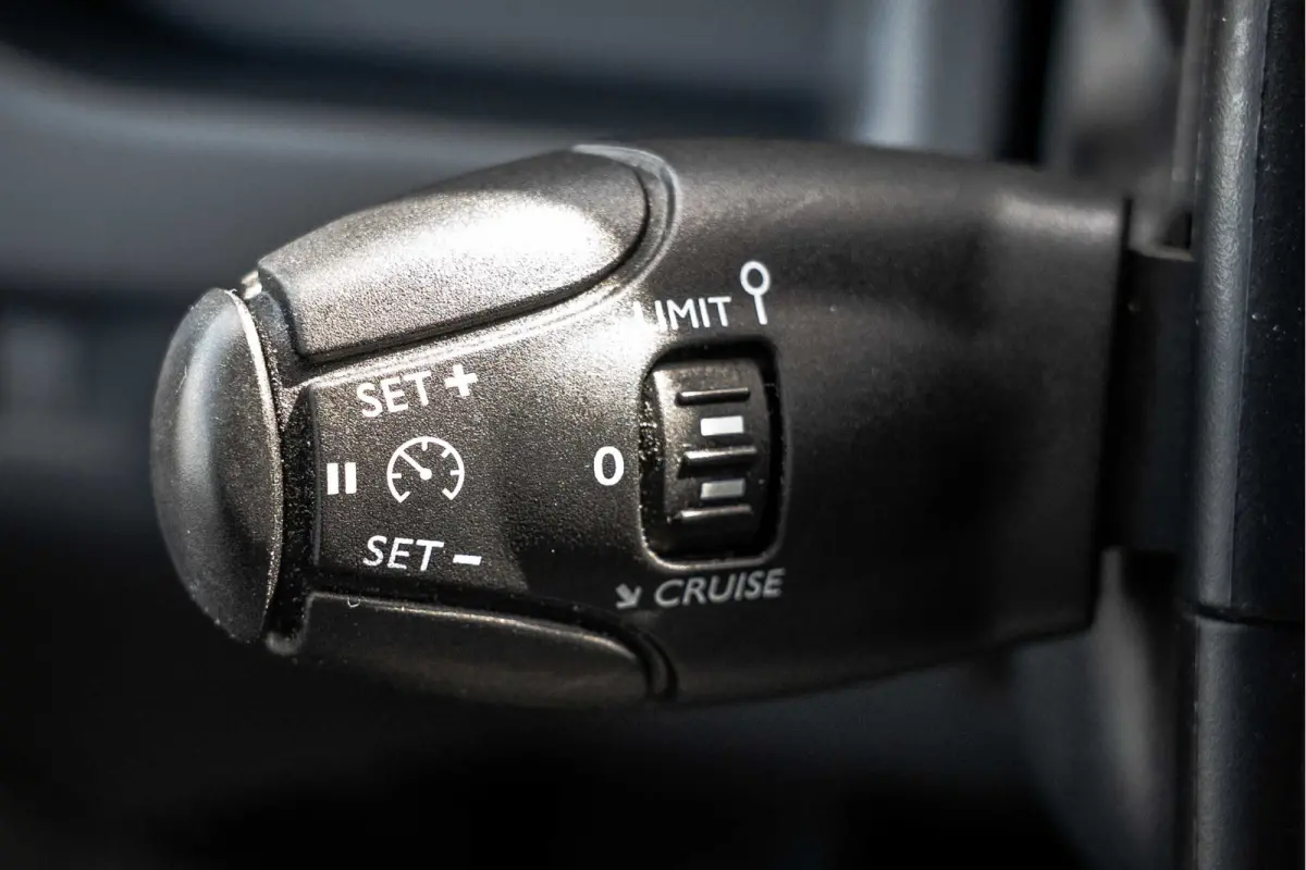 2.0 BlueHDi 120PK | Nieuwstaat | 3-Zits | Camera | Carplay | Cruise | PDC | Airco