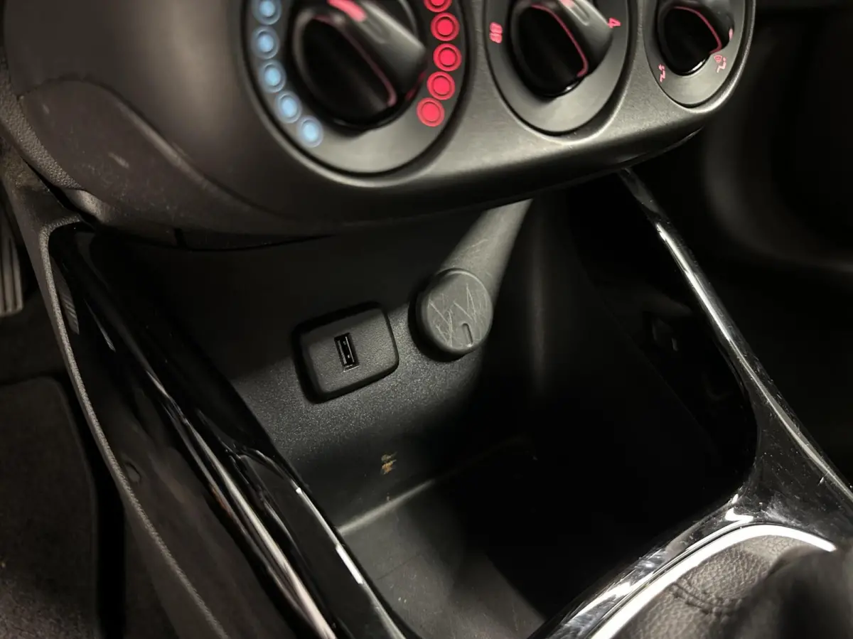 1.0 Turbo Unlimited AIRCO CARPLAY NAVI CRUISE 85000 KM.