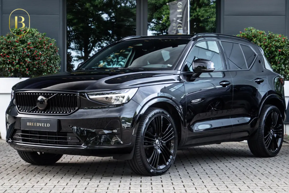 Volvo XC40 2023 Benzine Automatisch leasen