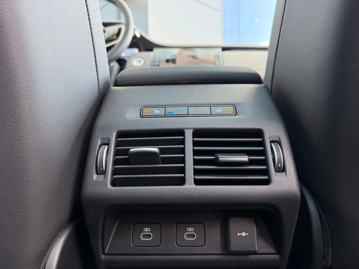 P270e Dynamic Edition | Afneembare trekhaak | Pano | Comfort Pack | Cold Climate | 360gr Camera | Meridian Surround