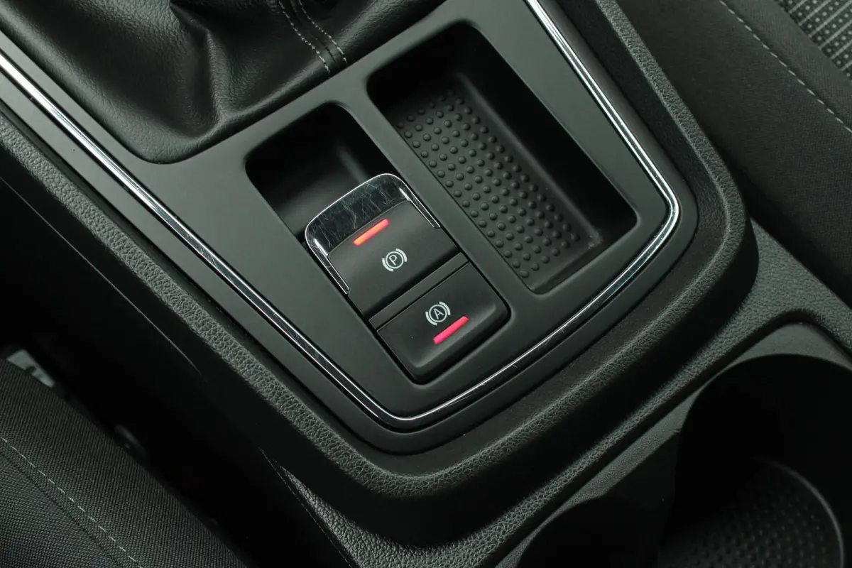 1.0 TSI 115pk Style Ultimate Edition | All Seasonbanden | Keyless Entry | Camera Achter | Apple CarPlay/ Android Auto | Cruise Control | Navigatie